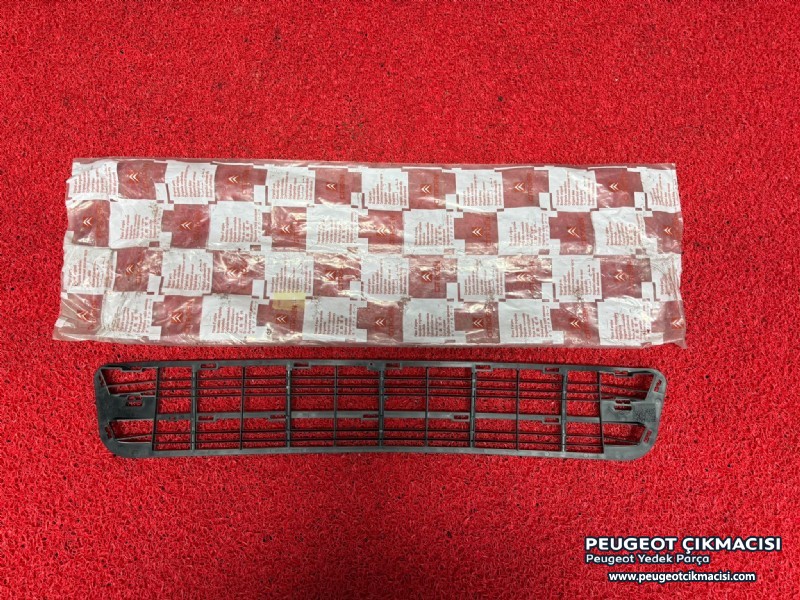 CİTROEN SAXO MK1 ÖN TAMPON IZGARASI 7414F6 9620776377