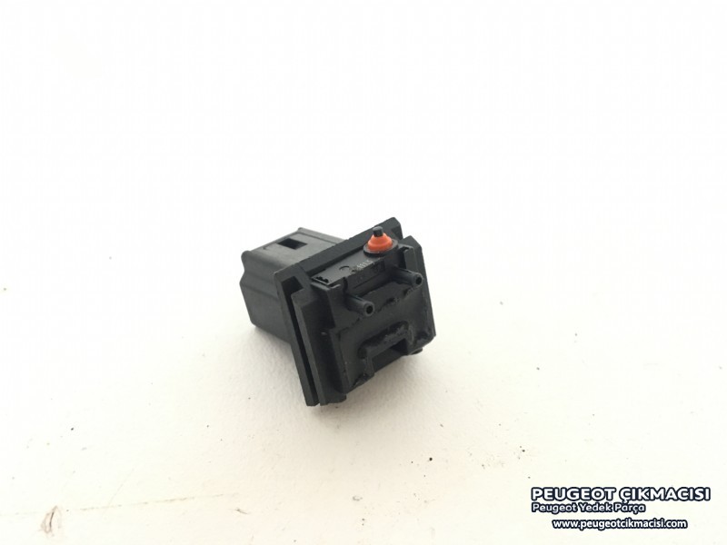 CİTROEN XSARA PİCASSO BAGAJ AÇMA DÜĞMESİ 