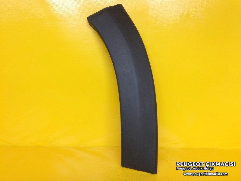 PEUGEOT 2008 A94F ÖN TAMPON KENAR BAKALİTİ SAĞ 