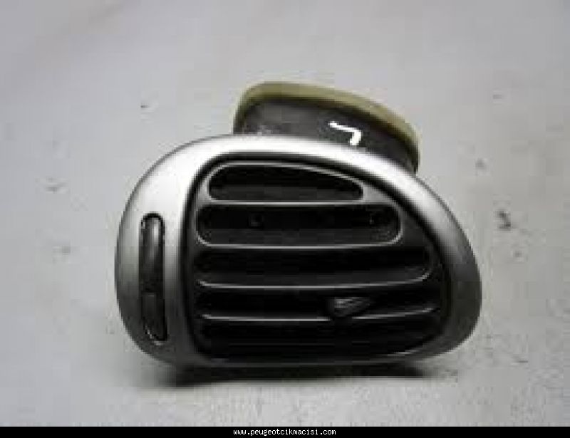 Peugeot 206 Torpido Havalandırma Izgarası