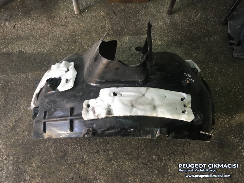 PEUGEOT 3008 P84E ÇAMURLUK DAVLUMBAZI SAĞ ÖN 