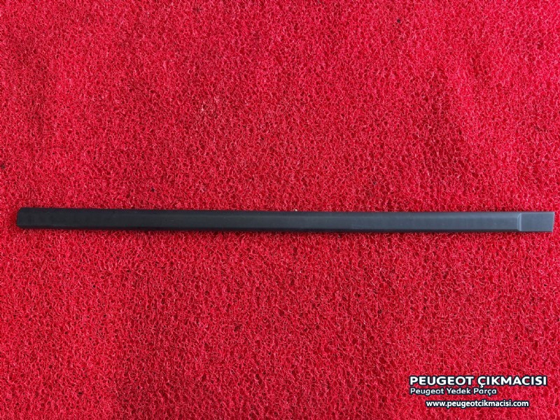 PEUGEOT 306 XT KAPI ÇITASI SAĞ ÖN 8545C8 9621110777