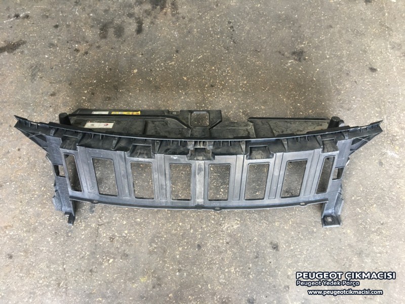 PEUGEOT 5008 ÖN TAMPON ÜST İSKELETİ