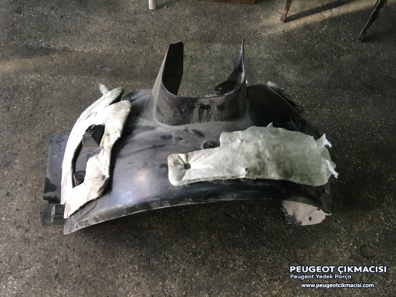 PEUGEOT 508 R8 ÇAMURLUK DAVLUMBAZI SAĞ ÖN 
