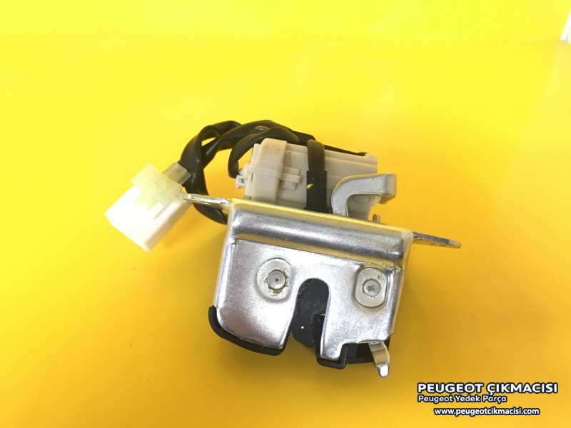 PEUGEOT BİPPER BAGAJ KİLİDİ 